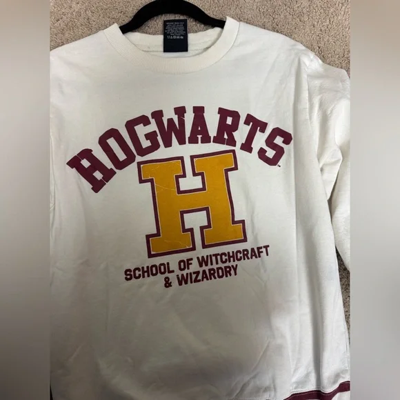 Harry Potter Hogwarts Sweatshirt | Wizarding World Graphic Pullover | Small - Picture 6 of 6